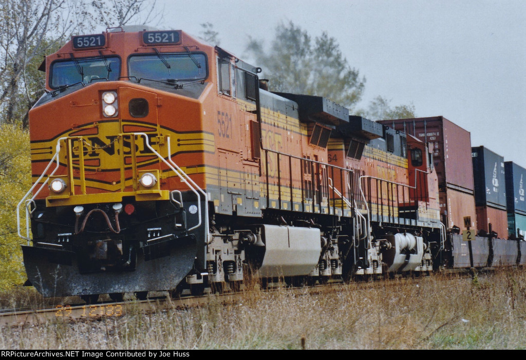 BNSF 5521 West